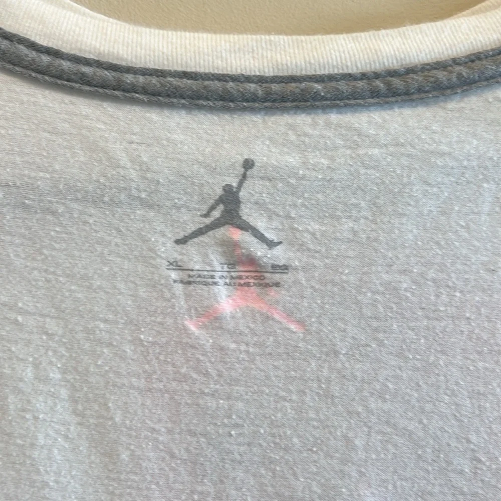 Rare Jordan T-Shirt with Animated Jordan Character - Picture 6 of 7